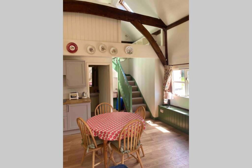 Gorgeous Comfortable Barn With Huge Private Orchard In Quiet Suffolk Location Depden Exterior foto