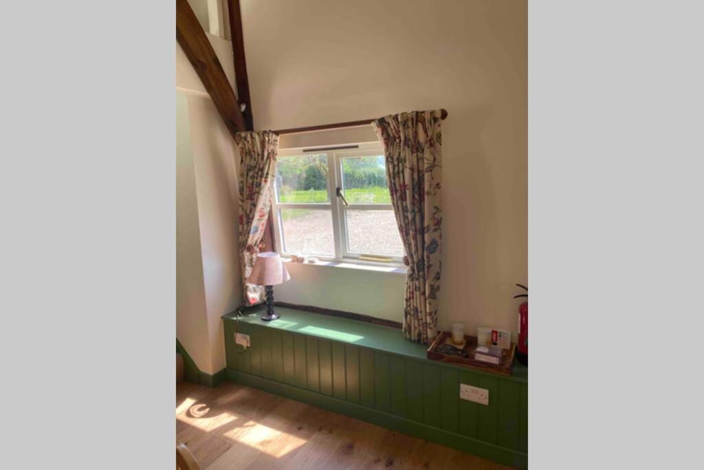 Gorgeous Comfortable Barn With Huge Private Orchard In Quiet Suffolk Location Depden Exterior foto